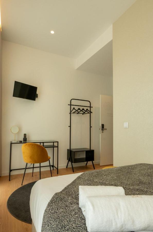 Pedra De Sal - Hostel & Suites Rio Maior Buitenkant foto